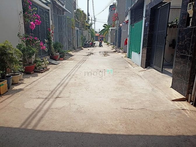 Hình ảnh Bán lô đất hẻm 369 đường Lò Lu Phường Trường Thạnh, Quận 9