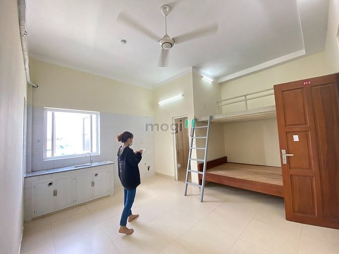 Hình ảnh Phòng trọ 30m2_ĐHT, Q12_Cửa sổ thoáng mát.