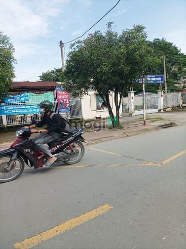 Hình ảnh Chính chủ cần cần bán lô đất thuộc phường Long  Phước, Quận 9
