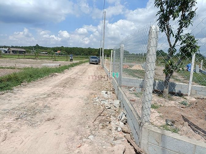 Hình ảnh bán đất vườn Củ Chi 3000m2, giá 2 triệu/ m2, sổ có sẵn.