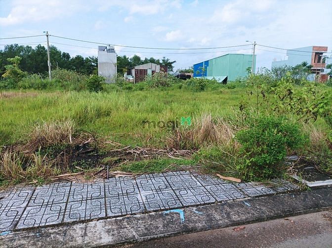 Hình ảnh Chính chủ cần cần bán lô đất thuộc phường Long  Phước, Quận 9