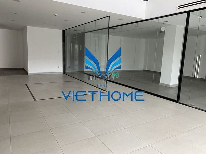 Hình ảnh MB XUÂN THỦY vị trí đẹp  2000$/ tháng
