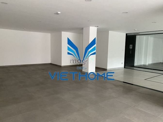 Hình ảnh MB XUÂN THỦY vị trí đẹp  2000$/ tháng