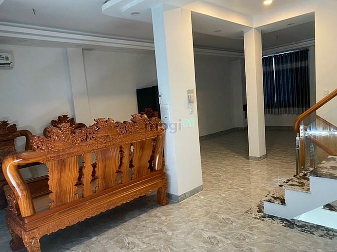 Hình ảnh BÁN căn nhà 1 trệt 3 lầu. SHR. Quận Bình Tân