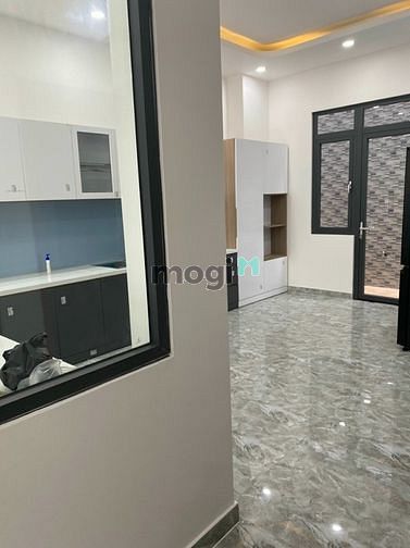 Hình ảnh BÁN căn nhà 1 trệt 3 lầu. SHR. Quận Bình Tân