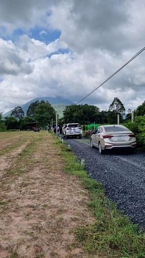 Hình ảnh Bán Gấp Đất Nền Sổ Sẵn Chờ Sang Tên.