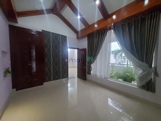 Hình ảnh Biệt thự Phan Văn Trị, 210m2, 4 tầng ngang 7m nội thất cao cấp, 26 tỷ