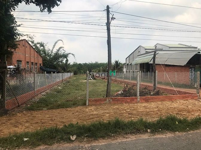 Hình ảnh Cần BÁN GẤP lô đất giáp chợ Bình Chánh, giá từ chủ rẻ lắm