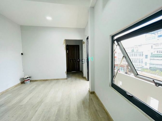 Hình ảnh Ban công siêu thoáng cmt8 q3 chỉ từ 7tr