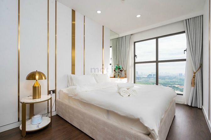 Hình ảnh Bán căn Gold View Q4.81m2 2pn giá 3t6