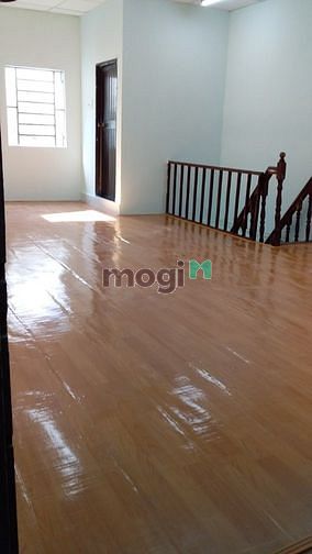 Hình ảnh Nhà cho thuê hẻm 670 cách MT Đoàn Văn Bơ chỉ 30m