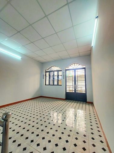 Hình ảnh Gấp.. chỉ 3 tỷ 65. quận 12, giáp tân bình, gv, 64m2, sổ a4 đẹp, hxh