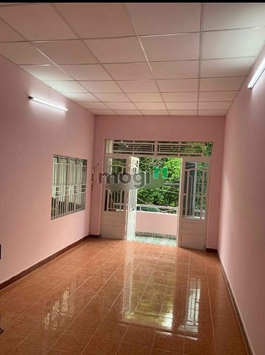 Hình ảnh Cho thuê nhà HXT Phan Văn Trị, 3.8x10m, 1 lầu, hẻm KD tốt