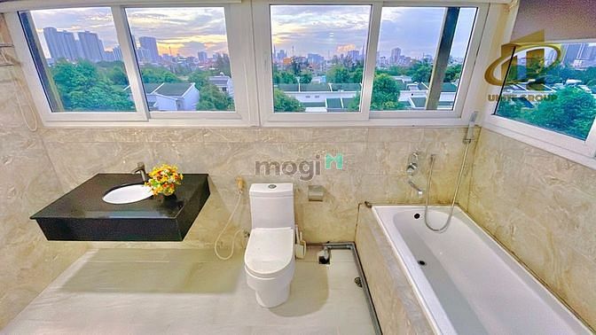 Hình ảnh Studio Hưng Gia 5 Q7 bồn tắm siêu xinh