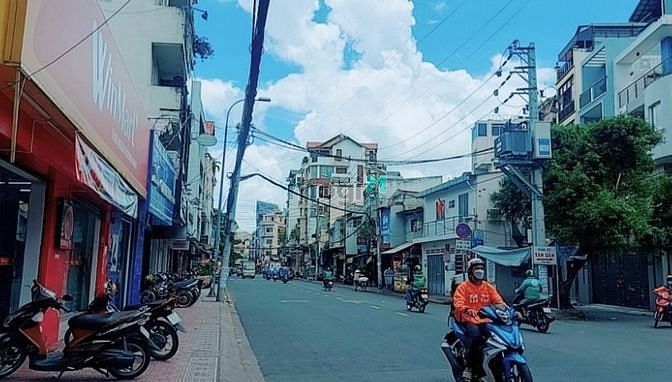 Hình ảnh Bán nhà sát mặt tiền Lê Bình, Tân Bình, 60m2, 3 tỷ 800
