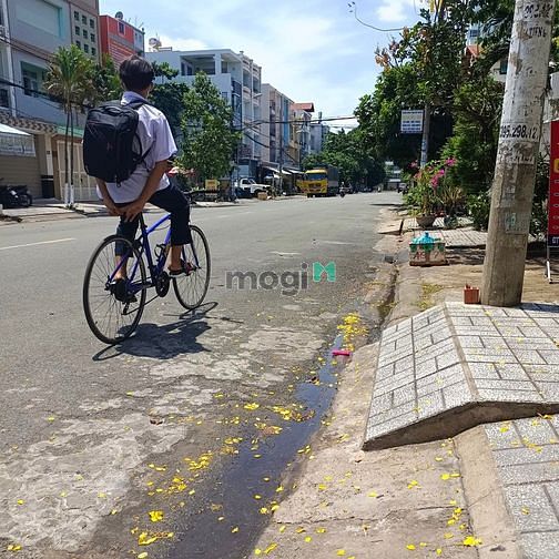 Hình ảnh Bán gấp nhà MT đường Tên Lửa , chính chủ