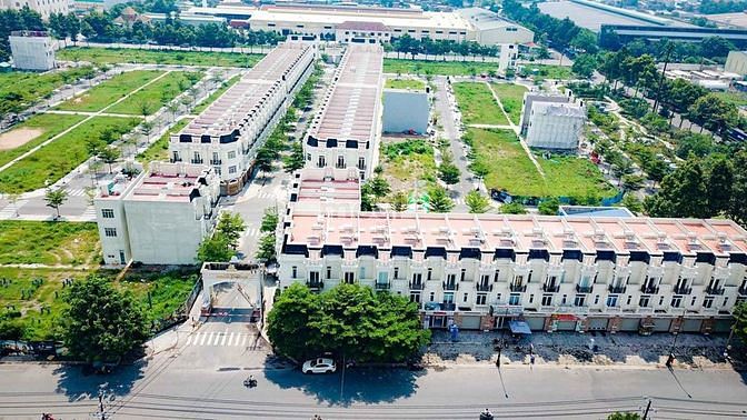 Hình ảnh Còn 2 lô cuối,trung tâm Dĩ An,đất nền , sổ riêng.