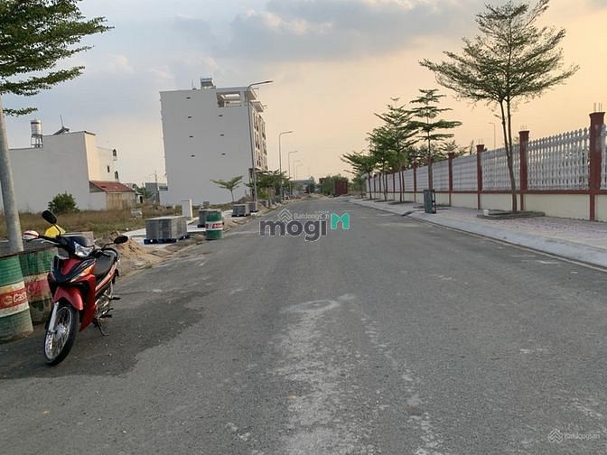 Hình ảnh Chuyển công tác gia đình cần bán gấp 2 lô đất 5x26m đường Tỉnh Lộ 10