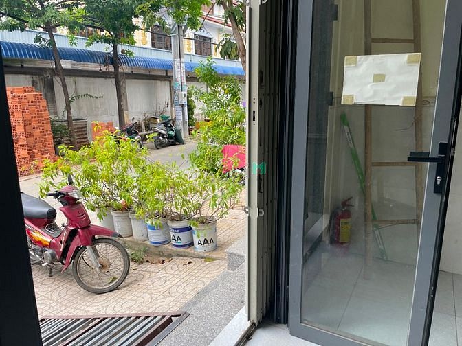 Hình ảnh Phòng Lớn Cửa Sổ, Yên Tĩnh, Sạch Sẽ