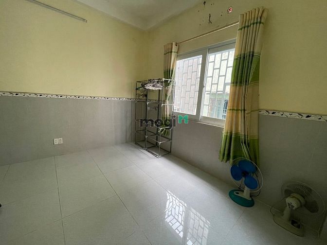 Hình ảnh Phòng Lớn Cửa Sổ, Yên Tĩnh, Sạch Sẽ