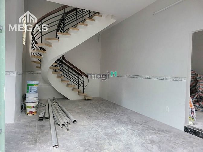 Hình ảnh Mb6623 nạp rút nhanh chóng mới xây ban công thoáng mát Âu Dương Lân quận 8