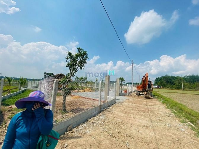 Hình ảnh Cần bán ngay đất xây nhà vườn 1000m2 - Củ Chi