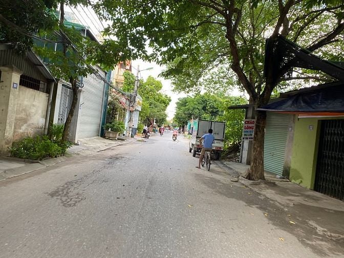 Hình ảnh Bán 52m đất A38 Tư Đình, đường trước nhà 2 ô tô tránh nhau