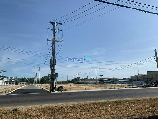 Hình ảnh Cần ra gấp 12 lô đất gần chợ Bình Chánh từ CĐT đường nội bô số 14