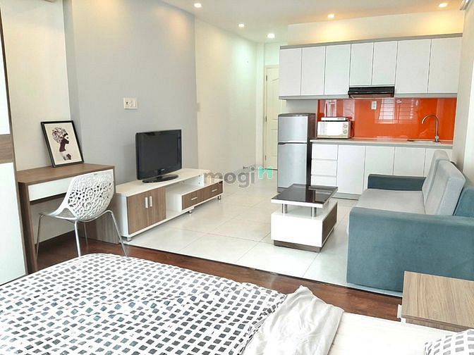 Hình ảnh Căn Hộ Q1 Nội Thất Hiện Đại Có Ban Công Thoáng mát