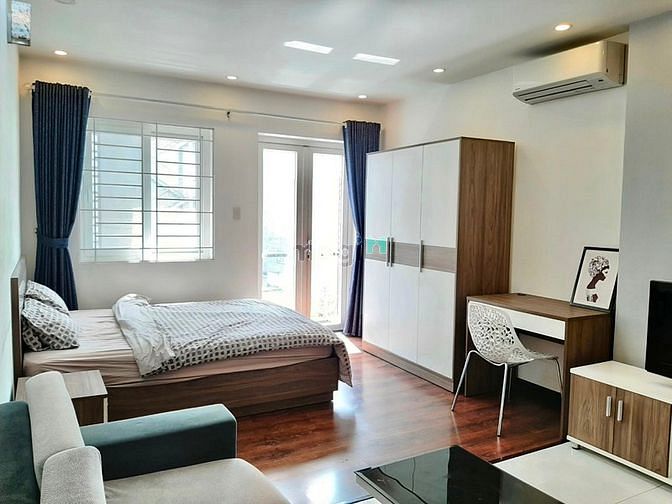 Hình ảnh Căn Hộ Q1 Nội Thất Hiện Đại Có Ban Công Thoáng mát