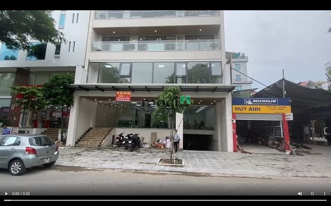 Hình ảnh Cần cho thuê gấp 200m2 đất mặt phố Lạc Long Quân, lô góc.