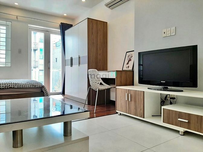 Hình ảnh Căn Hộ Q1 Nội Thất Hiện Đại Có Ban Công Thoáng mát