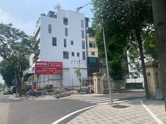 Hình ảnh Cần cho thuê gấp 200m2 đất mặt phố Lạc Long Quân, lô góc.
