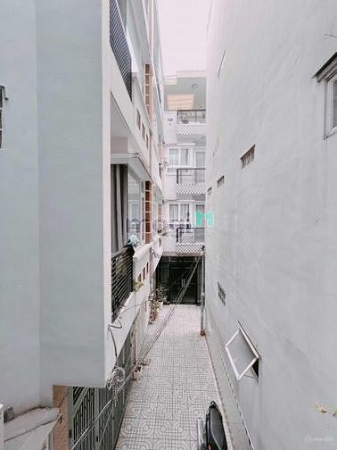 Hình ảnh Phòng full nội thất - ban công thoáng mát