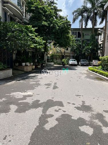 Hình ảnh Bán CHCC 671 Hoàng Hoa Thám Tầng 18 112m 3 ngủ 2VS 4.8 tỷ View Hồ Tây