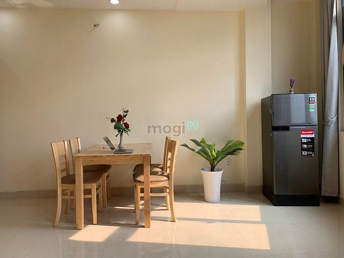 Hình ảnh Căn Hộ Gần Sân Bay Ban Công Lớn 40m2 Tách bếp 1 PN riêng