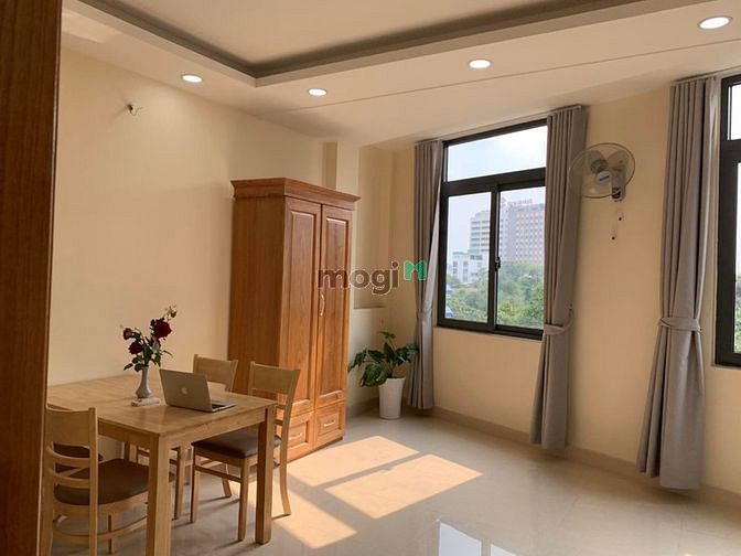 Hình ảnh Căn Hộ Gần Sân Bay Ban Công Lớn 40m2 Tách bếp 1 PN riêng