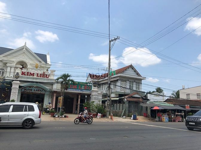 Hình ảnh Gia đình sang gấp 645m2 thổ cư sát KCN Phước Đông, dân cư đông đúc