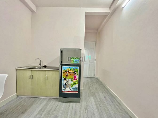 Hình ảnh Phòng mới xây full nội thất Quận 1 cho thuê
