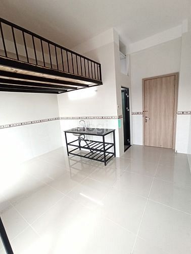 Hình ảnh Phòng gác bình tân -rộng rãi- ban công thoáng mát