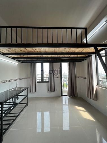Hình ảnh Phòng gác bình tân -rộng rãi- ban công thoáng mát
