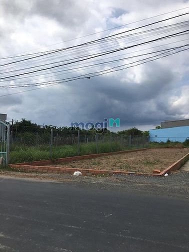 Hình ảnh Bán gấp Đất mặt tiền đường Bình Chánh giá 10tr/m2