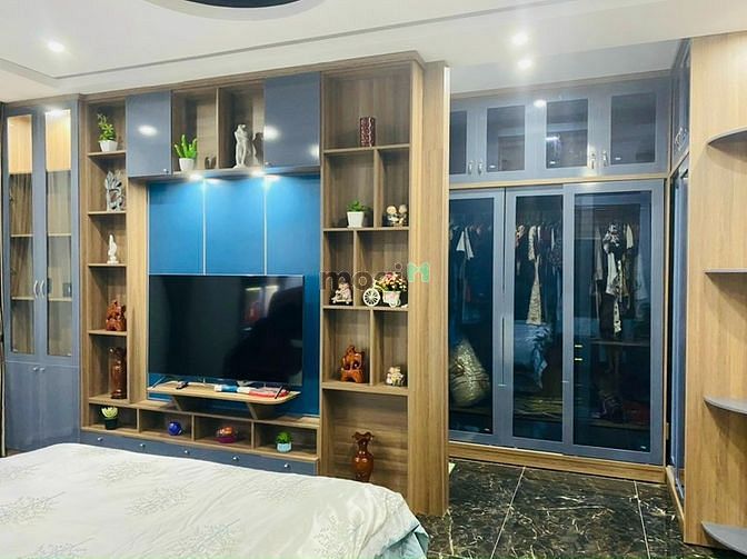 Hình ảnh bán nhà 4 tầng mặt tiền 10m5 kẹp 5m5 sát bên hà huy tập