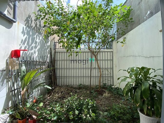 Hình ảnh Bán nhà, Đường Đông Bắc, Quận 12, DT 80m2.