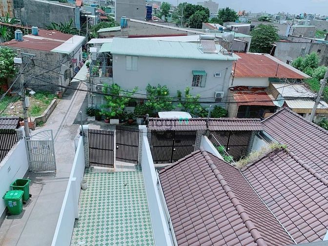 Hình ảnh Nhà bán,Bình Tân, hẻm xe hơi, chỉ nhỉnh 5tỷ,=40tr/mz