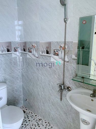 Hình ảnh Nhà bán,Bình Tân, hẻm xe hơi, chỉ nhỉnh 5tỷ,=40tr/mz