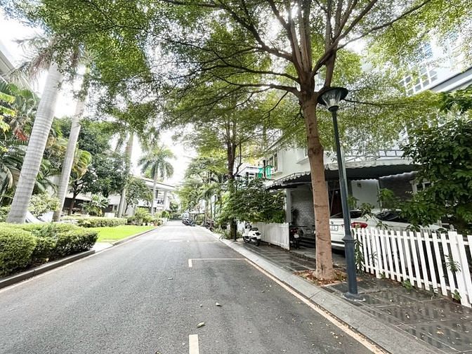 Hình ảnh Cho thuê biệt thự khu Hà Đô Villas - Sư Vạn Hạnh Quận 10