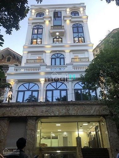 Hình ảnh Cho thuê tòa mặt phố Phạm Văn Đồng: 220m2, nhà 10 tầng