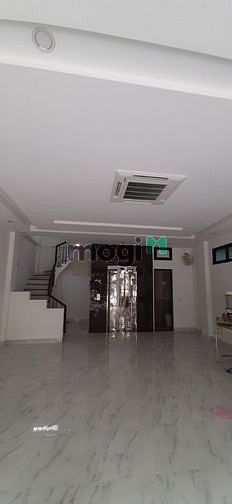 Hình ảnh Nhà mới tinh mặt phố Trần Cung: 75m2, 6 tầng, thang máy 35tr