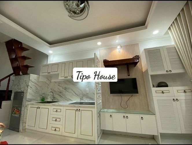 Hình ảnh Cho thuê nhà ở full nội thất Trần Hưng Đạo Q1